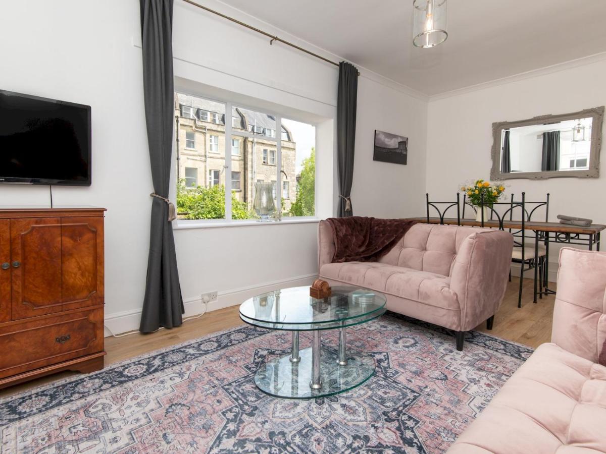 Pass The Keys Stylish 2 Bed Central Bath Apartment With Parking Exteriér fotografie
