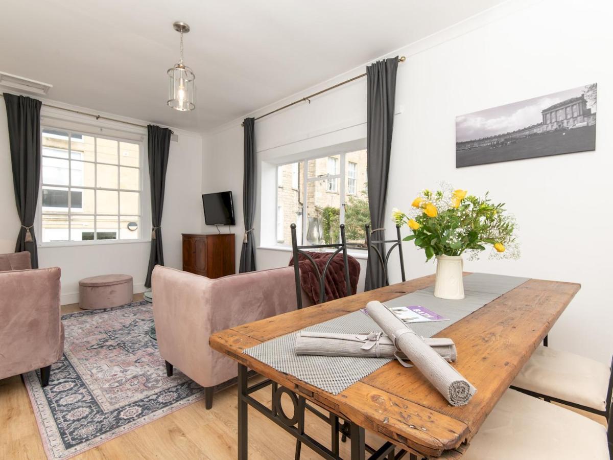 Pass The Keys Stylish 2 Bed Central Bath Apartment With Parking Exteriér fotografie