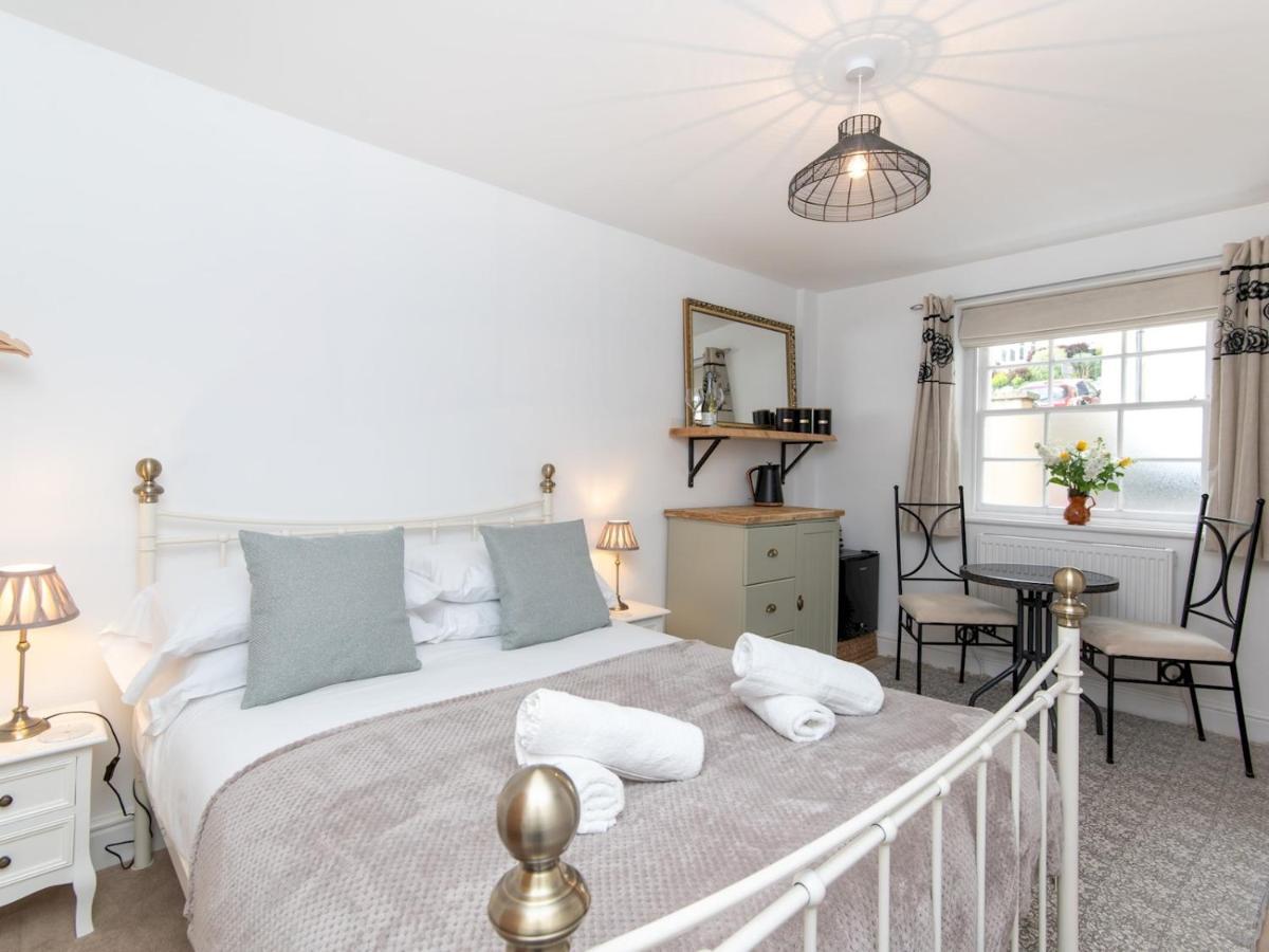 Pass The Keys Stylish 2 Bed Central Bath Apartment With Parking Exteriér fotografie